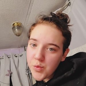 Meet your Posher, Bella